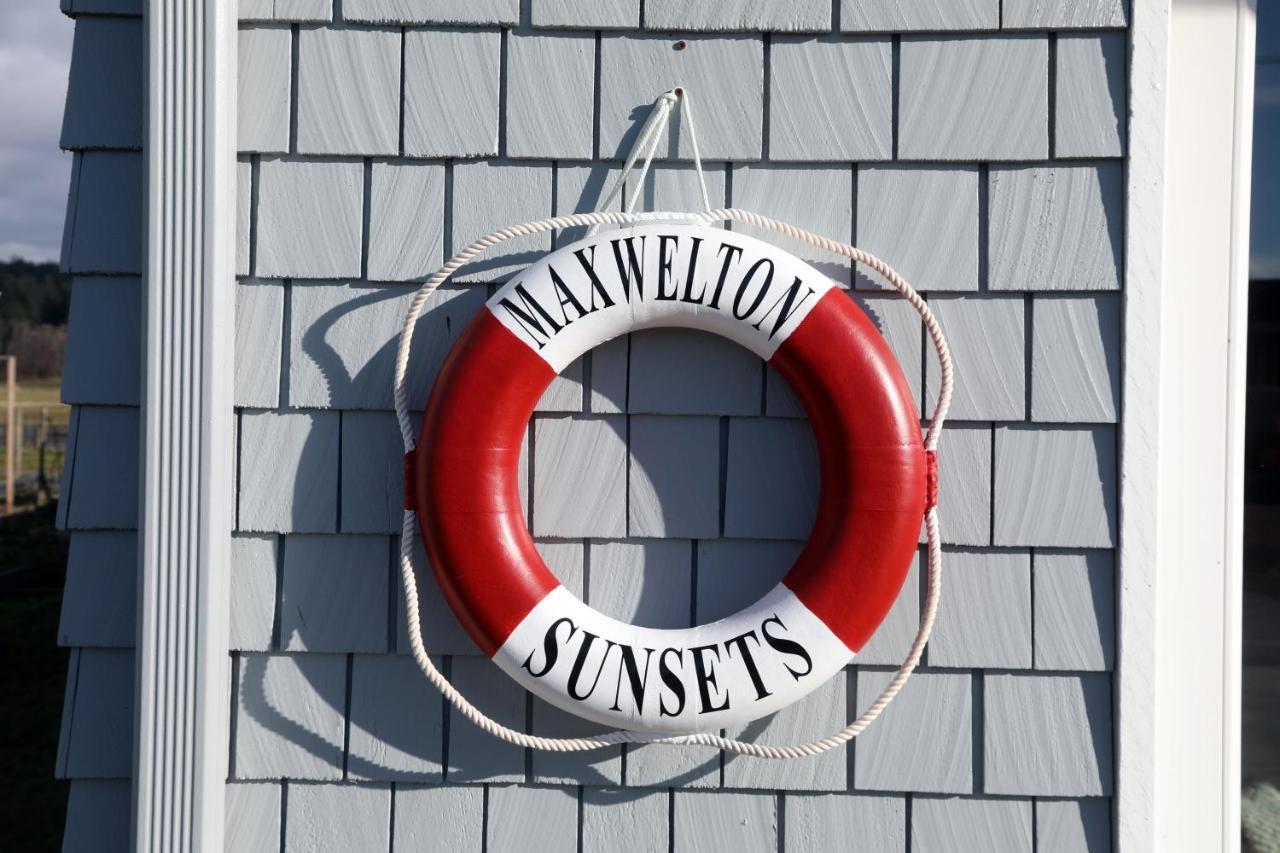 Maxwelton Beach Sunsets! Kayaks & Paddleboards! 1 Min Walk To The Water! Clinton Exterior foto